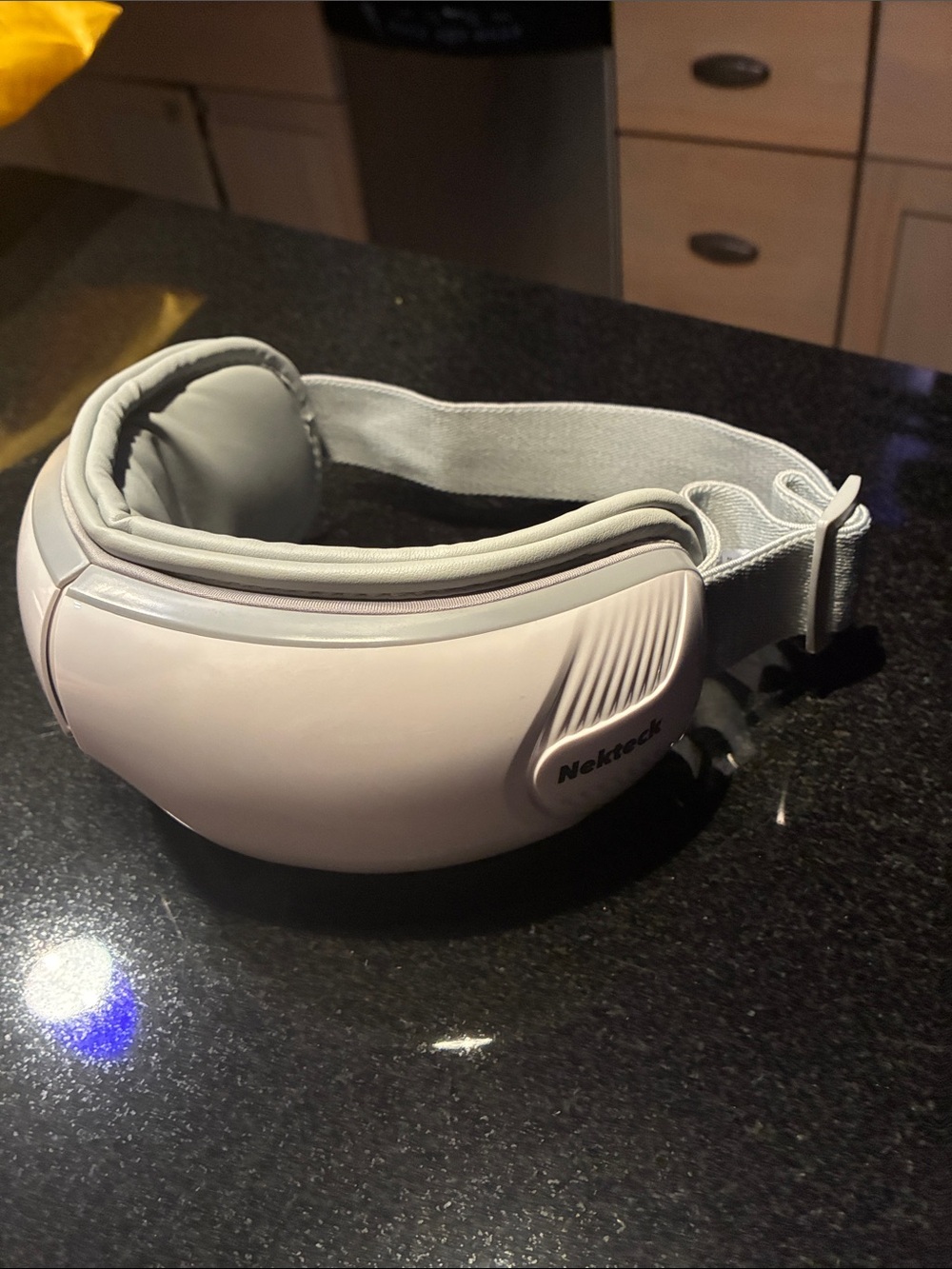 Neckteck eye massager